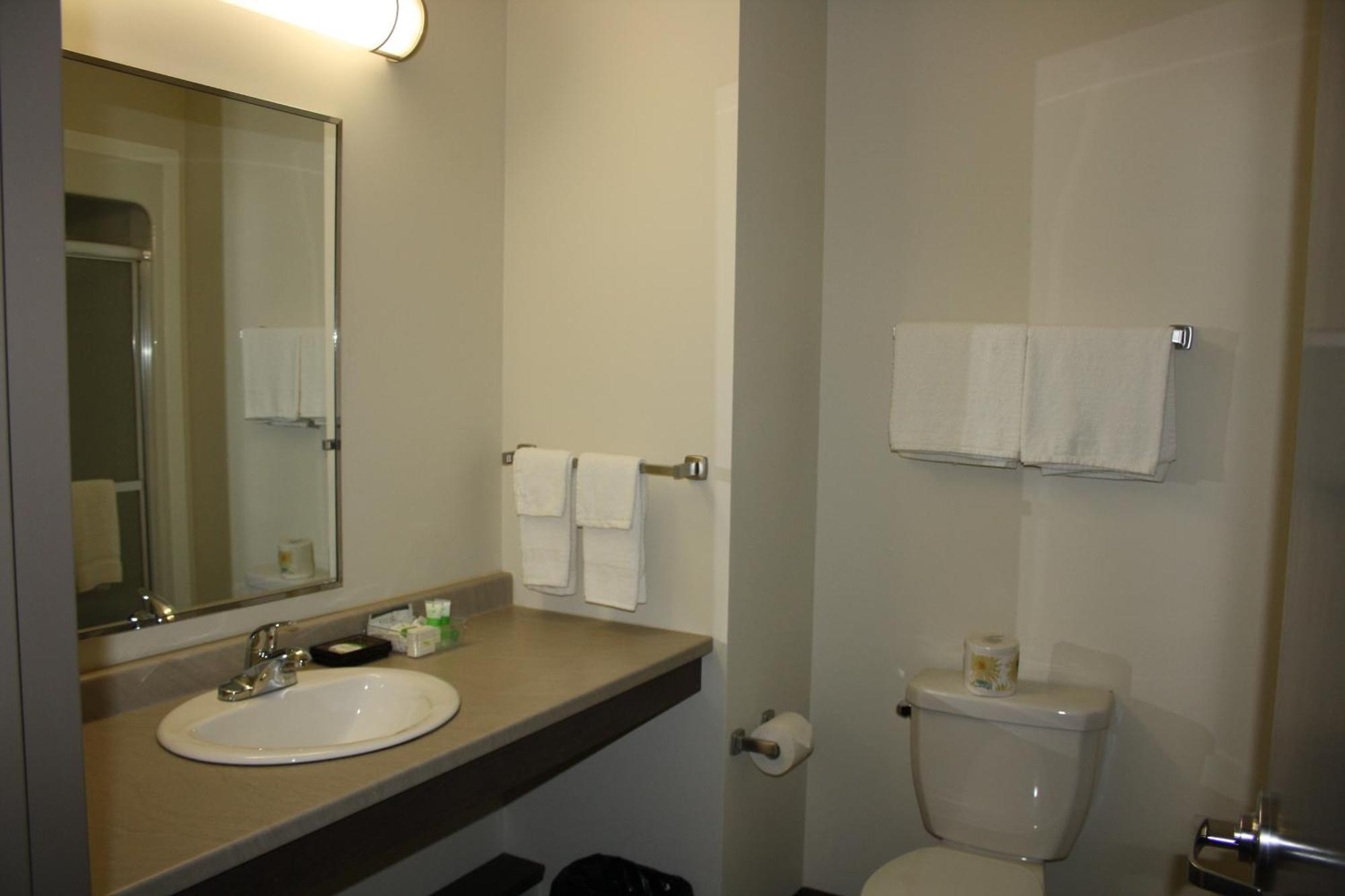 Crossroads Inn & Suites Paradise Room photo